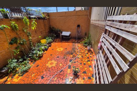 Apartamento à venda com 101m², 3 quartos e 1 vagaquintal Frente do imóvel