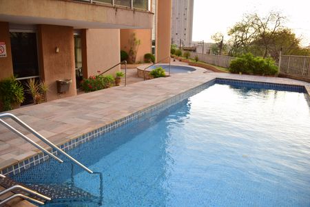Apartamento para alugar com 360m², 5 quartos e 2 vagasÁrea comum - Piscina