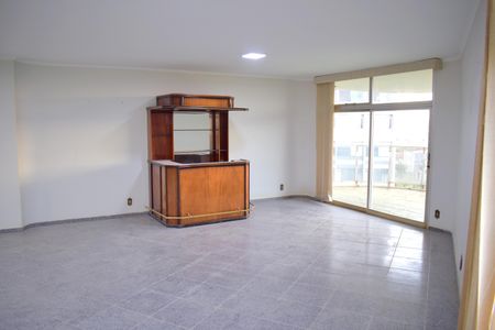 Apartamento para alugar com 360m², 5 quartos e 2 vagasSala 2