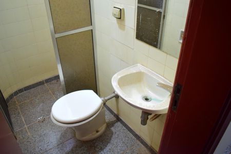 Apartamento para alugar com 360m², 5 quartos e 2 vagasBanheiro 2