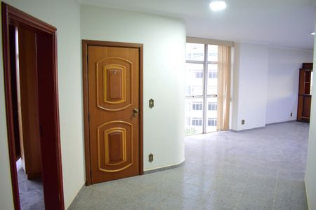 Apartamento para alugar com 360m², 5 quartos e 2 vagasSala 1