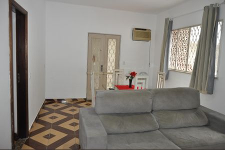 Sala de casa para alugar com 3 quartos, 152m² em Sampaio, Rio de Janeiro