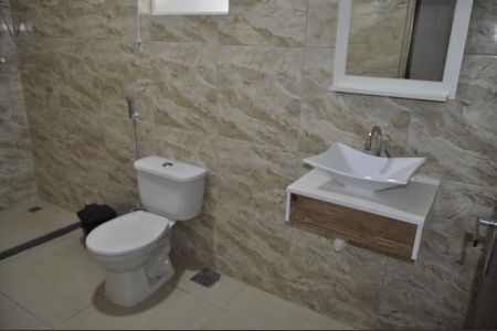 Casa à venda com 152m², 3 quartos e sem vagaBanheiro 1