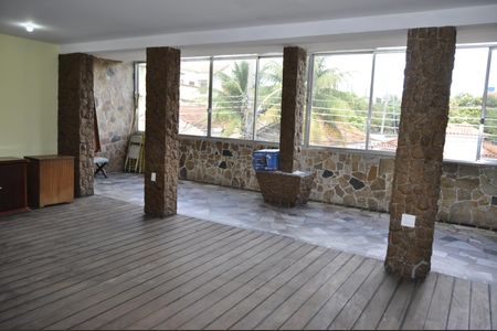 Casa à venda com 152m², 3 quartos e sem vagaÁrea Privativa