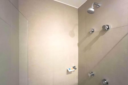 Studio para alugar com 25m², 1 quarto e sem vaga Studio para alugar com 25m², 1 quarto e sem vagaBanheiro