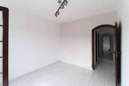 Casa para alugar com 225m², 4 quartos e 6 vagas Casa para alugar com 225m², 4 quartos e 6 vagasQuarto 1