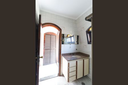 Casa para alugar com 225m², 4 quartos e 6 vagas Casa para alugar com 225m², 4 quartos e 6 vagasBanheiro da Suíte