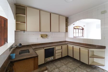 Casa para alugar com 225m², 4 quartos e 6 vagas Casa para alugar com 225m², 4 quartos e 6 vagasCozinha