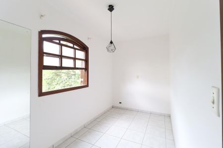 Casa para alugar com 225m², 4 quartos e 6 vagas Casa para alugar com 225m², 4 quartos e 6 vagasQuarto 2