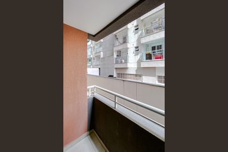 Varanda de kitnet/studio para alugar com 1 quarto, 27m² em Vila Mariana, São Paulo