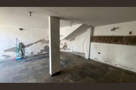 Casa à venda com 296m², 4 quartos e 2 vagasÁrea Externa