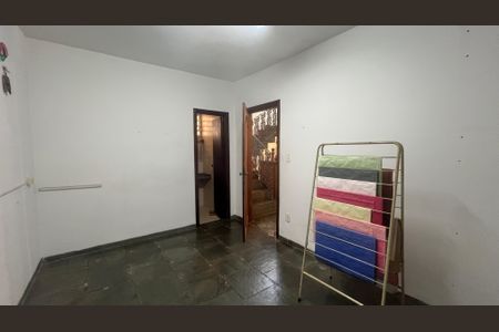 Casa à venda com 296m², 4 quartos e 2 vagasQuarto 2