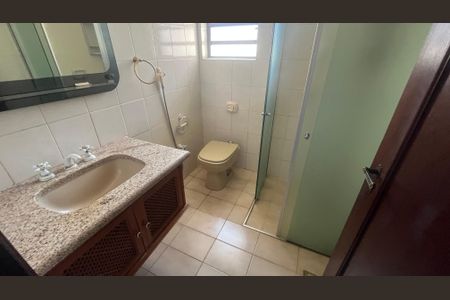 Casa à venda com 296m², 4 quartos e 2 vagasBanheiro