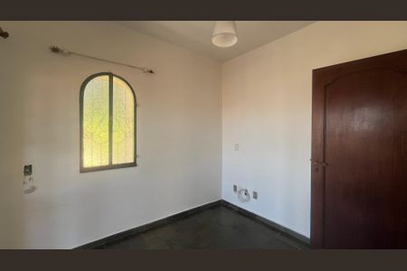 Casa à venda com 296m², 4 quartos e 2 vagasSuíte 2