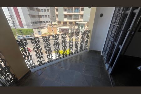 Casa à venda com 296m², 4 quartos e 2 vagasVaranda Suíte 2