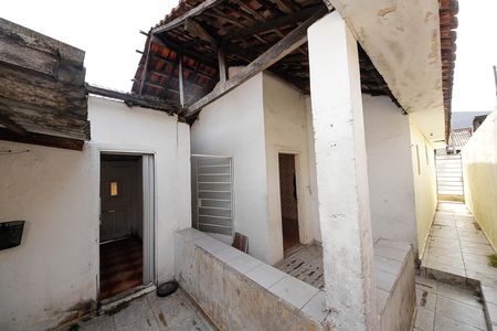 Casa à venda com 250m², 2 quartos e 1 vaga Casa à venda com 250m², 2 quartos e 1 vagaÁrea externa