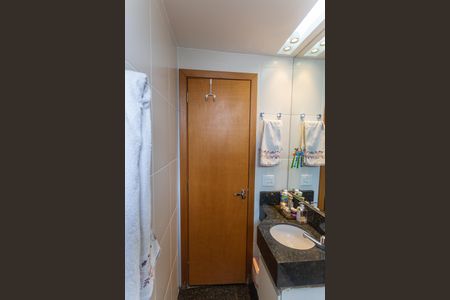 Apartamento à venda com 72m², 3 quartos e 2 vagasBanheiro da Suíte