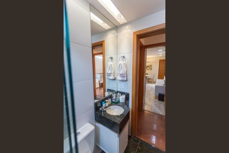 Apartamento à venda com 72m², 3 quartos e 2 vagasBanheiro Social