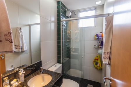 Apartamento à venda com 72m², 3 quartos e 2 vagasBanheiro da Suíte