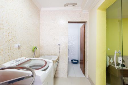 Casa à venda com 250m², 6 quartos e 1 vagaÁrea de Serviço 3