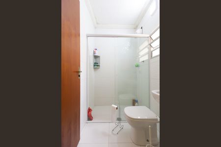 Casa à venda com 250m², 6 quartos e 1 vagaBanheiro da Suíte