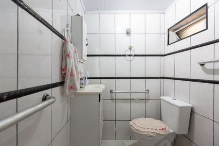 Casa à venda com 250m², 6 quartos e 1 vagaBanheiro Social 4