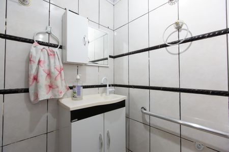 Casa à venda com 250m², 6 quartos e 1 vagaBanheiro Social 4