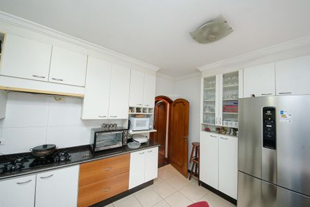 Casa à venda com 250m², 5 quartos e 4 vagasCozinha