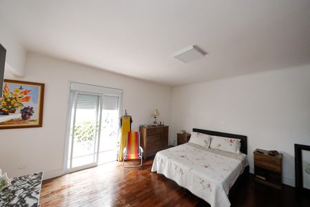 Casa à venda com 250m², 5 quartos e 4 vagasSuíte 3