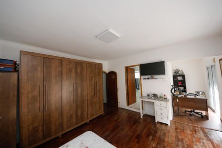 Casa à venda com 250m², 5 quartos e 4 vagasSuíte 3