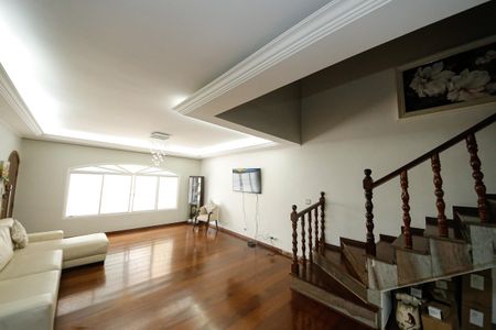 Sala de casa à venda com 5 quartos, 250m² em Jardim Avelino, São Paulo