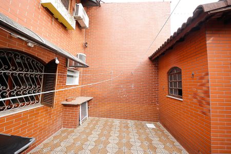 Casa à venda com 250m², 5 quartos e 4 vagasQuintal