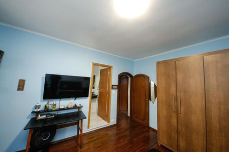 Casa à venda com 250m², 5 quartos e 4 vagasSuíte 2