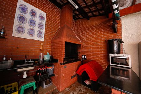 Casa à venda com 250m², 5 quartos e 4 vagasÁrea gourmet