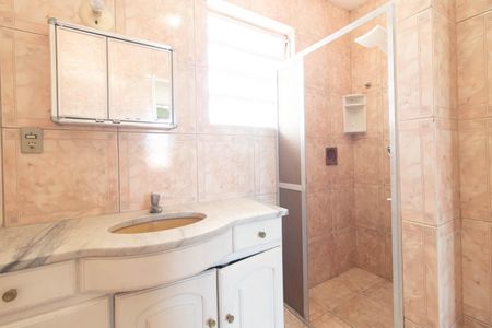 Casa à venda com 200m², 3 quartos e 1 vagaBanheiro da Suíte