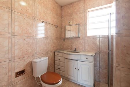 Casa à venda com 200m², 3 quartos e 1 vagaBanheiro da Suíte