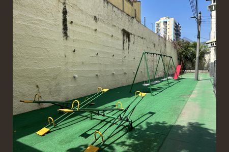 Apartamento à venda com 52m², 2 quartos e sem vagaÁrea comum - Playground