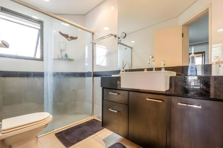 Apartamento à venda com 150m², 4 quartos e 3 vagasBanheiro da Suíte 1