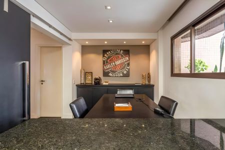 Escritório de apartamento à venda com 4 quartos, 150m² em Campo Belo, São Paulo
