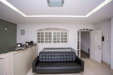 Casa à venda com 138m², 3 quartos e 2 vagasSala