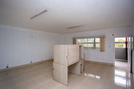 Casa à venda com 138m², 3 quartos e 2 vagasSala 2