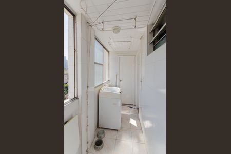 Apartamento à venda com 72m², 2 quartos e sem vaga Apartamento à venda com 72m², 2 quartos e sem vagaÁrea de Serviço