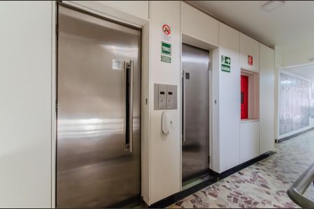 Apartamento à venda com 72m², 2 quartos e sem vaga Apartamento à venda com 72m², 2 quartos e sem vagaÁrea comum