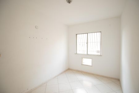 Quarto 2 de apartamento para alugar com 2 quartos, 57m² em Colubandê, São Gonçalo