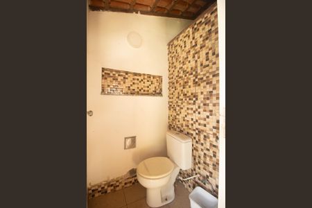 Casa de condomínio para alugar com 197m², 4 quartos e 2 vagas Casa de condomínio para alugar com 197m², 4 quartos e 2 vagasBanheiro Social 2