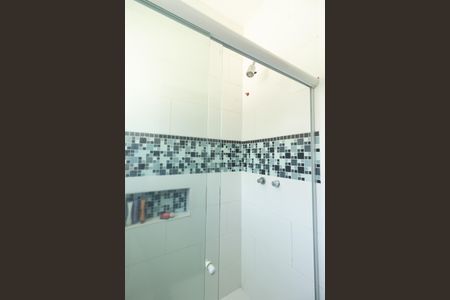 Casa de condomínio para alugar com 197m², 4 quartos e 2 vagas Casa de condomínio para alugar com 197m², 4 quartos e 2 vagasBanheiro da Suíte 3