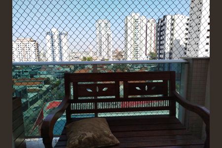 Apartamento à venda com 112m², 4 quartos e 3 vagasVaranda