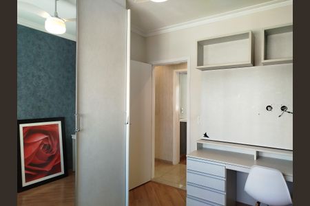 Apartamento à venda com 112m², 4 quartos e 3 vagasQuarto 2