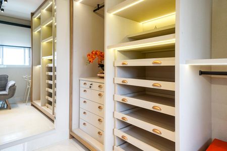 Apartamento à venda com 112m², 3 quartos e 3 vagasCloset da suíte