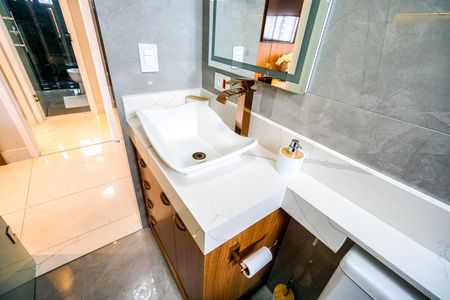 Apartamento à venda com 112m², 3 quartos e 3 vagasBanheiro da suíte